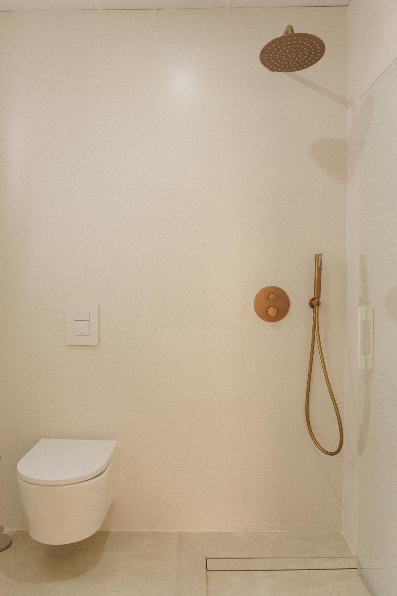 Luca Oliva Homes Riverside Appartement *